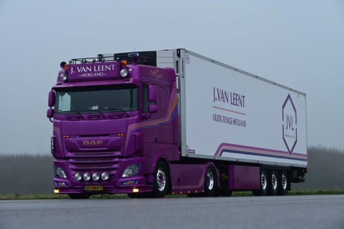 DAF XF 4X2 SPACE CAB  MET 3 ASSIGE KOELOPLEGGER  JARNO VAN LEENT TRANSPORT