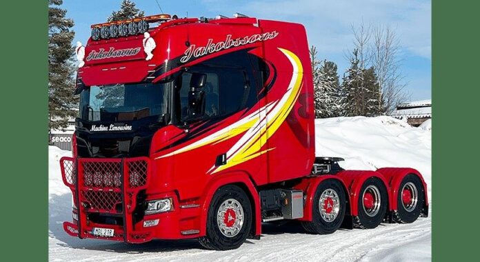     SCANIA R SERIE  HIGH ROOF  8X4  JAKOBSSONS AKERI  AB 