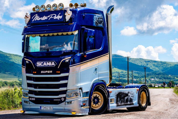PAKOS; SCANIA S HIGHLINE CS20H 4X2