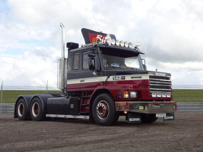 SCANIA  142 TORPEDO 6X2 SLEEPAS TREKKER  BIRKEBEKK - Afbeelding 4