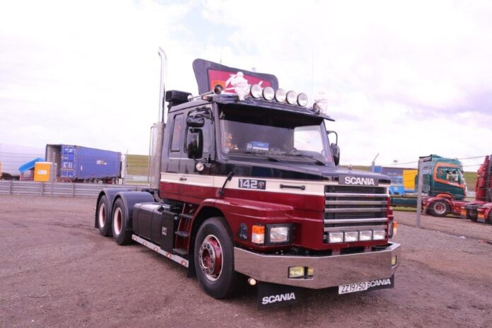 SCANIA  142 TORPEDO 6X2 SLEEPAS TREKKER  BIRKEBEKK - Afbeelding 8