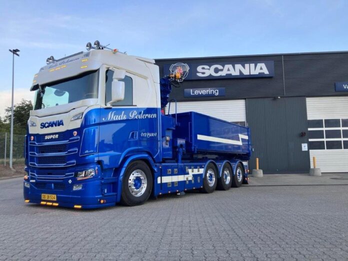 SCANIA  NEXT GEN 660S-V8 MET HNF KRAAN EN OPEN BAK  MADS PEDERSEN - Afbeelding 7