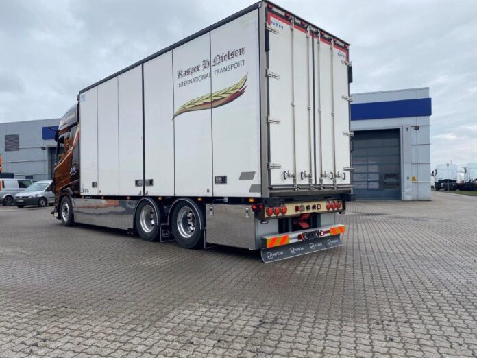 DAF XG + MOTORWAGEN MET 3 ASSIGE SCHAMELAANHANGER  KASPER H. NIELSEN - Afbeelding 4