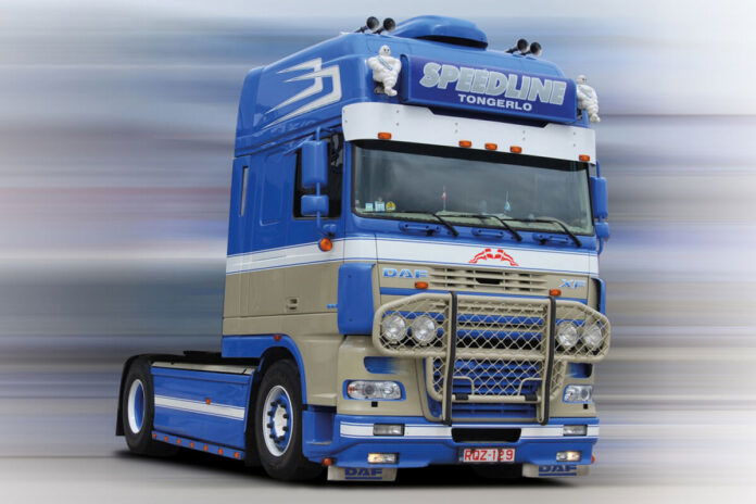 SPEEDLINE; DAF XF95 SUPER SPACE CAB 4X2