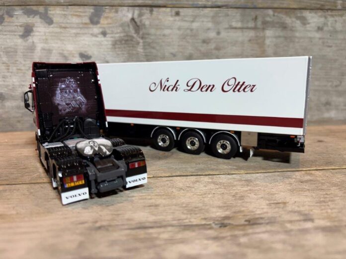 VOLVO FH 5 GLOB. 6X2 TWIN STEER + REEFER TRAILER  3 AXLE   N. DEN OTTER - Afbeelding 3