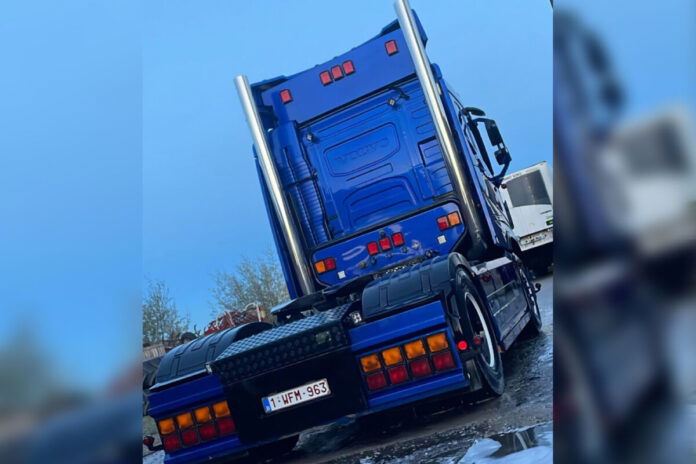 LIPPENS; VOLVO FH4 SLEEPER CAB 4X2 - Afbeelding 5