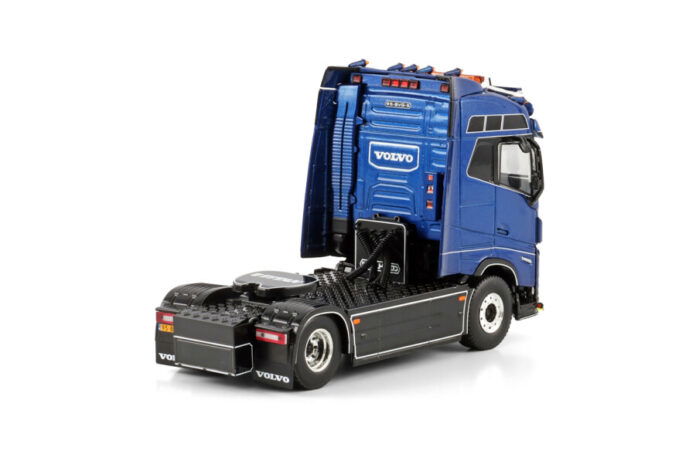 Geelhoed; VOLVO FH5 GLOBETROTTER 4X2 | WSI Models - Afbeelding 2