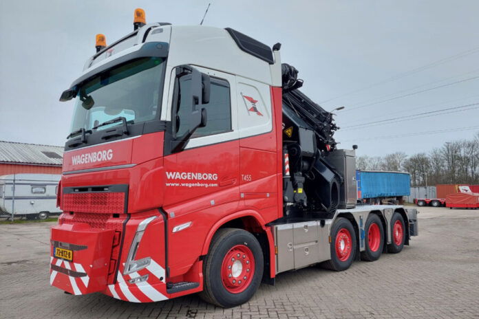 Wagenborg Nedlift; VOLVO FH5 GLOBETROTTE | WSI Models - Afbeelding 3