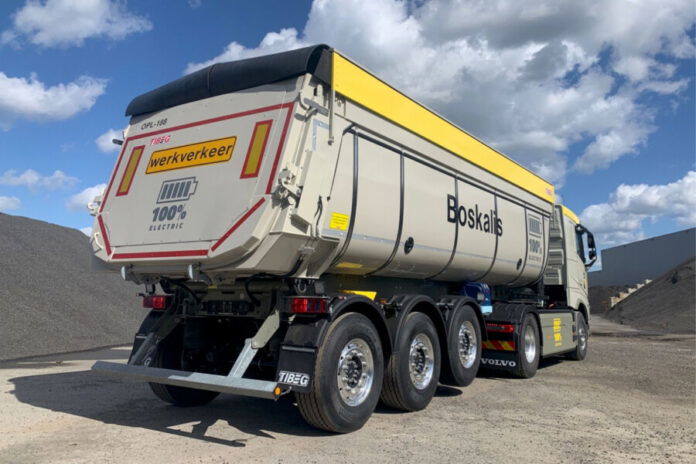 Boskalis; VOLVO FH5 SLEEPER CAB ELECTRIC | WSI Models - Afbeelding 3