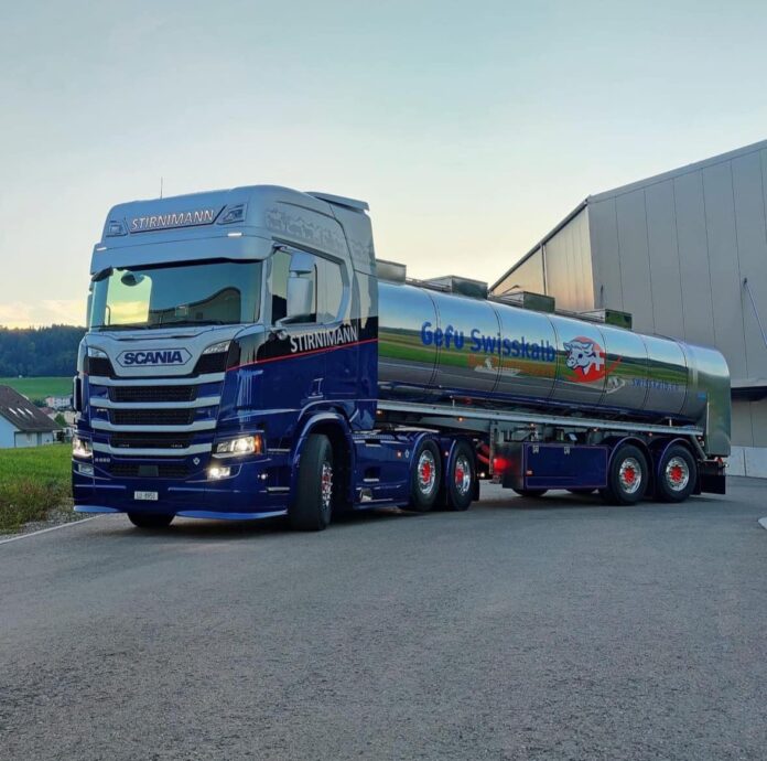 SCANIA CR20H 6X2 BOOGIE  WITH 2 AXLE TANK TRAILER  ( CHROME) STIRNIMANN     TRANSPORT AG - Afbeelding 5