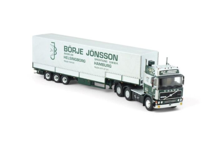 VOLVO F 12 GLOBETROTTER MET 3 ASSIGE ZWANENHALS  HUIFOPLEGGER BORJE JONSSON - Afbeelding 2