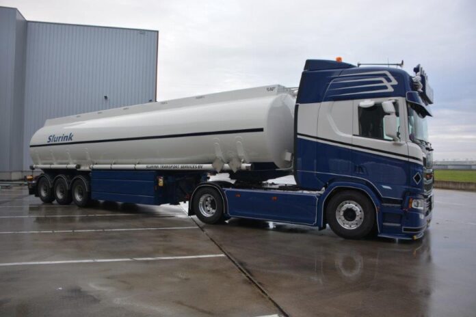 SCANIA  NGR 4X2 TREKKER MET 3 ASSIGE BRANDSTOFOPLEGGER   SLURINK - Afbeelding 4