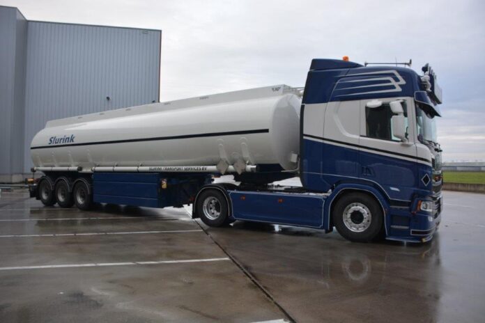 SCANIA  NGR 4X2 TREKKER MET 3 ASSIGE BRANDSTOFOPLEGGER   SLURINK - Afbeelding 2