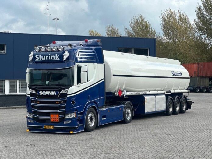 SCANIA  NGR 4X2 TREKKER MET 3 ASSIGE BRANDSTOFOPLEGGER   SLURINK - Afbeelding 6