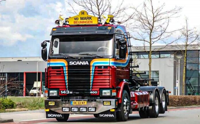 SCANIA  143 TOPLINE MET NCH SYSTEEM EN FLATBED  PATRICK VAN DE MARK