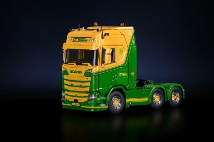 SCANIA S SERIE HIGH ROOF 6X2  CT TIMMER