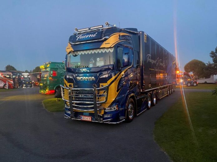 SCANIA  NEXT GEN S 520 HIGHLINE MET 3 ASSIGE EKERI KOELOPLEGGER TUOMI  DIVERSE CUSTOM MADE PARTS - Afbeelding 7