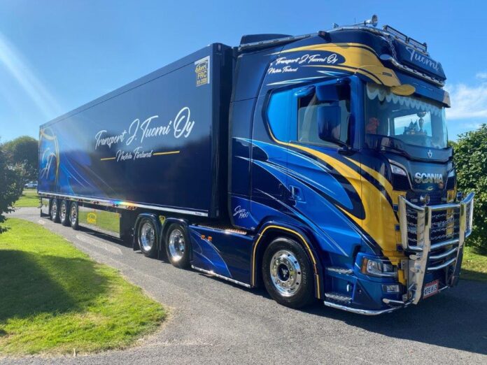 SCANIA  NEXT GEN S 520 HIGHLINE MET 3 ASSIGE EKERI KOELOPLEGGER TUOMI  DIVERSE CUSTOM MADE PARTS - Afbeelding 3