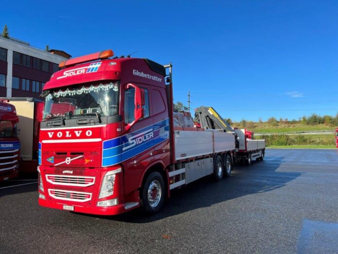 VOLVO FH 4 BLOBETROTTER MOTORWAGEN AANHANGER MET OPEN BAK EN KRAAN  SIDLER - Afbeelding 5