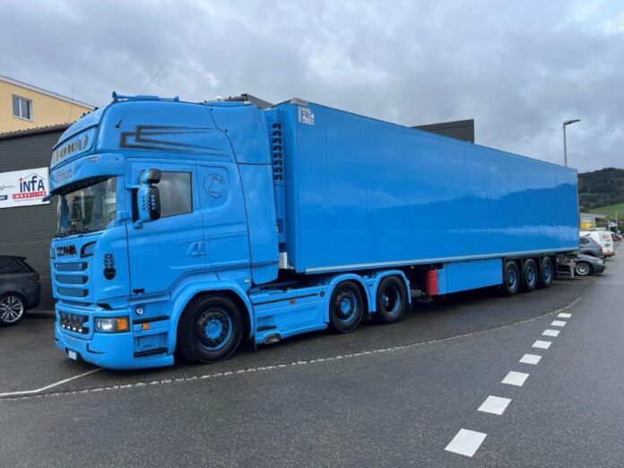 SCANIA  R SERIE STREAMLINE TOPLINE MET 3 ASSIGE KOELOPLEGGER VOWA-ERLINGER - Afbeelding 4