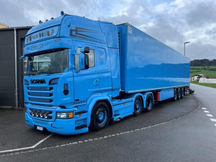 SCANIA  R SERIE STREAMLINE TOPLINE MET 3 ASSIGE KOELOPLEGGER VOWA-ERLINGER
