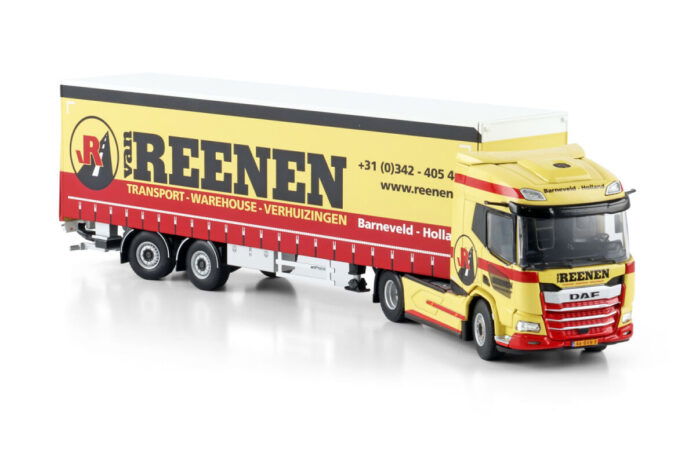 VAN REENEN; DAF XD SH WITH SKY LIGHTS AND SIDE WINDOW 4X2 BOX TRAILER - 2 AXLEVAN REENEN; DAF XD SH WITH SKY LIGHTS AND SIDE WINDOW 4X2 BOX TRAILER - 2 AXLE