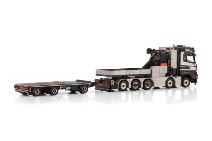 ARJEN KANDT; MERCEDES-BENZ AROCS MP5 BIG SPACE 10X4 FLATBED DRAWBAR TRAILER - 3 AXLE WITH PALFINGER PK 165.002 TEC 7 + JIB BALLAST BOX + HITCH - Afbeelding 3
