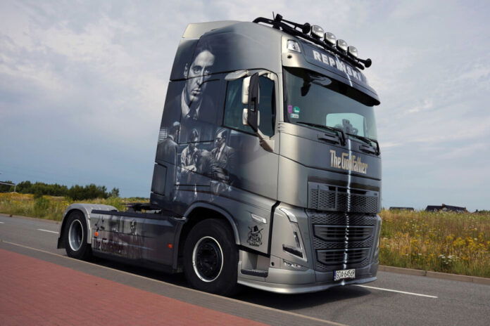 REPINSKI GODFATHER; VOLVO FH5 GLOBETROTTER XL 4X2 - Afbeelding 3