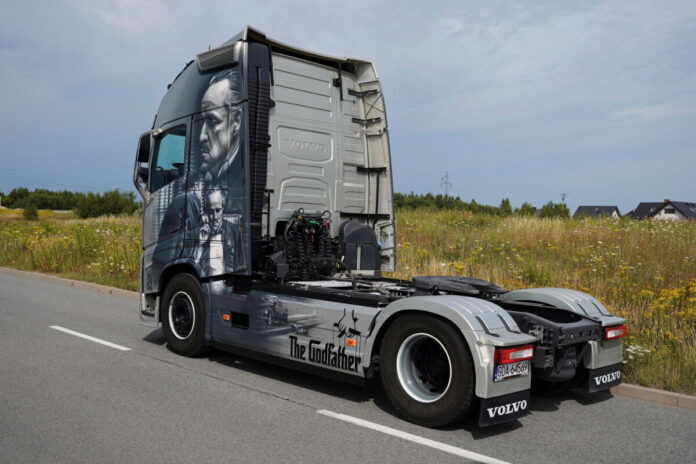 REPINSKI GODFATHER; VOLVO FH5 GLOBETROTTER XL 4X2 - Afbeelding 4