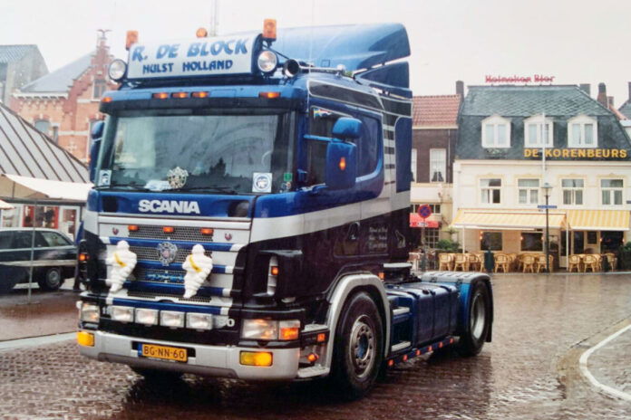 ROLAND DE BLOCK; SCANIA 4 SERIES FLAT ROOF 4X2