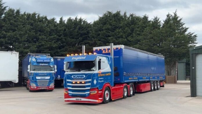 SCANIA NEXT 660R MET 3 ASSIGE HUIFTRAILER  STEVE SWAIN - Afbeelding 6