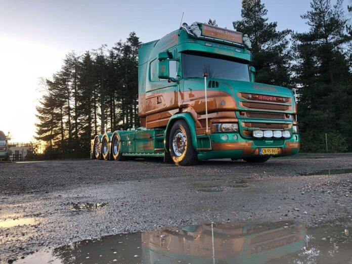 SCANIA TORPEDO HIGHLINE 8X4 HAAKARM MOTORWAGEN MET AANHANGER KILDEBRONDE - Afbeelding 7