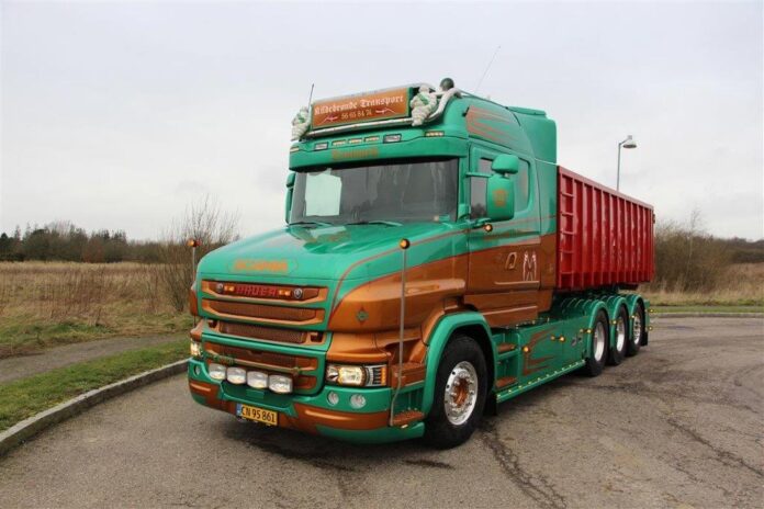 SCANIA TORPEDO HIGHLINE 8X4 HAAKARM MOTORWAGEN MET AANHANGER KILDEBRONDE - Afbeelding 4