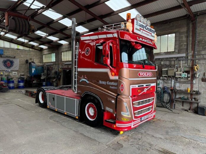 VOLVO FH05 LAAG DAK MET 3 ASSIGE SILO OPLEGGER  RONNY CEUSTERS