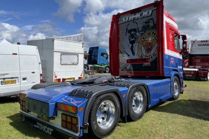 JENS H. PETERSEN; SCANIA R HIGHLINE CR20H 6X2 TAG AXLE - Afbeelding 3