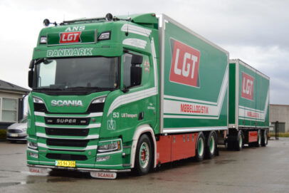 LM TRANSPORT LGT; SCANIA R HIGHLINE CR20H RIGED BOX TRUCK 6X2 TAG AXLE RIGED BOX DRAWBAR TURNTABLE TRAILER - 6 AXLE