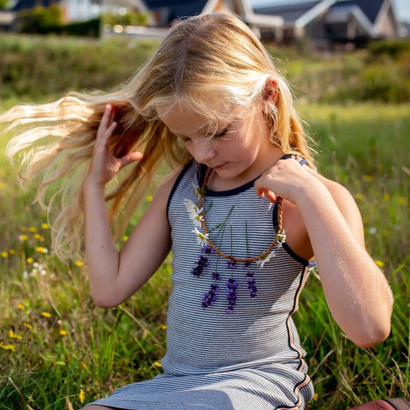 Huckleberry - Make Your Own Fresh Flower Necklace - Afbeelding 2