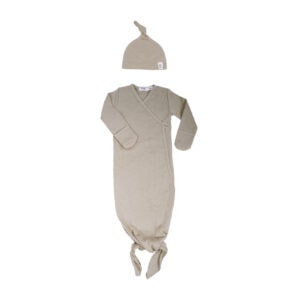 Snoozebaby - New born cocoon met mutsje desert sand
