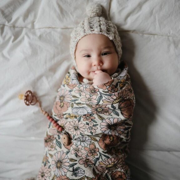 Mushie - Swaddle 120x120 Retro Flowers - Afbeelding 3