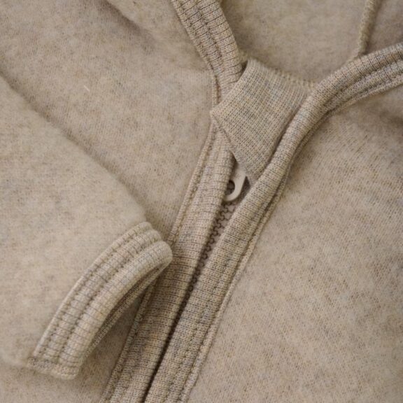 Huttelihut Wolfleece jasje beige engel wol winterjas babykleding kinderkleding winterkleding