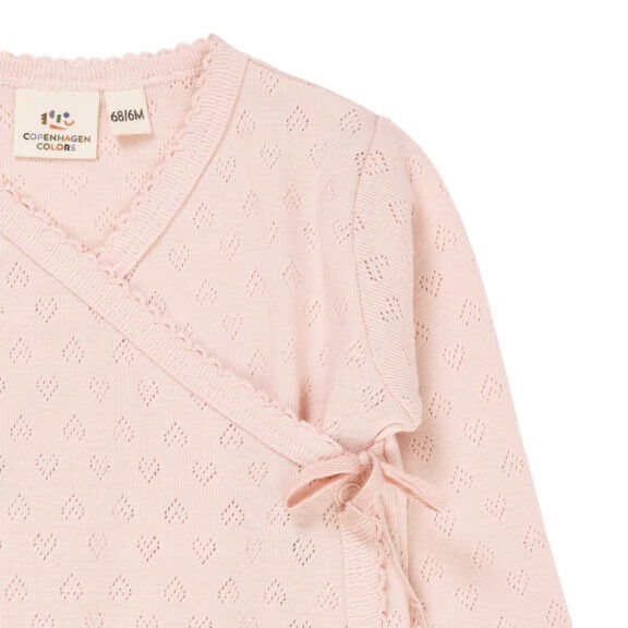 Copenhagen Colors POINTELLE HEART CROSSOVER BODY LS DUSTY ROSE overslagromper babykleding kraamcadeau hartjes