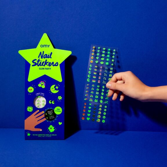 OMY Nagelstickers Glow Party Friends stickers nagel manicure nagellak cadeautip glow in the dark lichtgevend