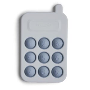 Mushie - Sensorische telefoon (tradewinds)