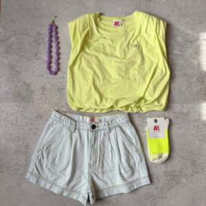 Outfit 40: Neon Summer Vibes