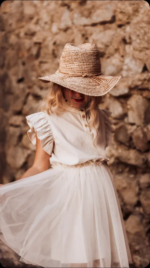 The littlecuties 🤍

Een nieuw merk in de winkel voor meiden vanaf maat 86/92. Prachtige kleuren en details! Kom onze allereerste collectie van The littlecuties snel ontdekken in de winkel. Vanaf 26 januari ook online verkrijgbaar 🤩

#zoubisoukids #nieuwecollectie #kinderkleding #zomerkleding #thelittlecuties